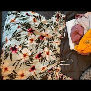 Cute summer shirt never wore